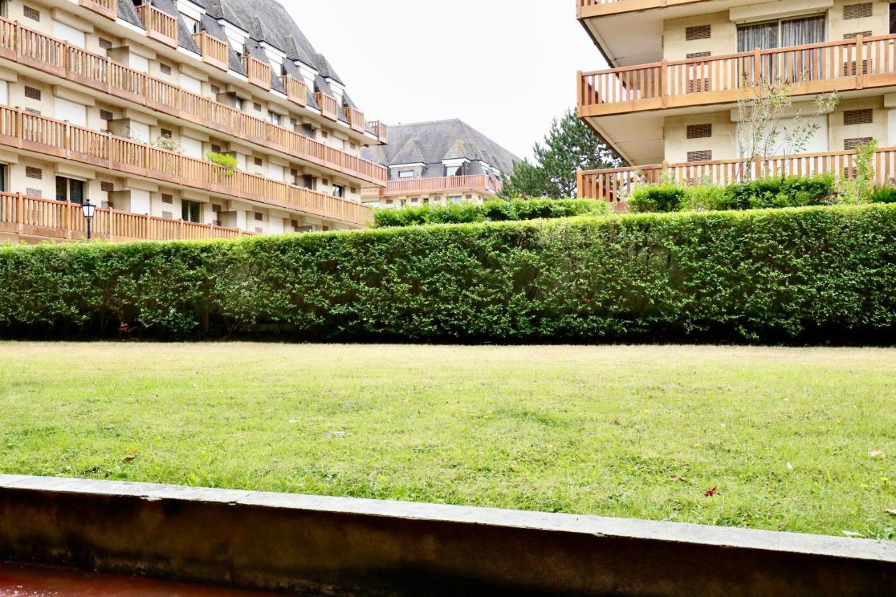 Studio Royal De La Plage 多维尔 外观 照片